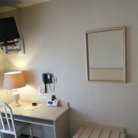 Hotel Du Commerce 3*