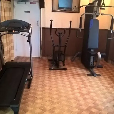 Du Commerce Hotel Tronget