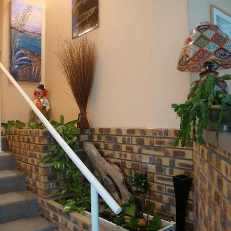 Du Commerce 3* Tronget